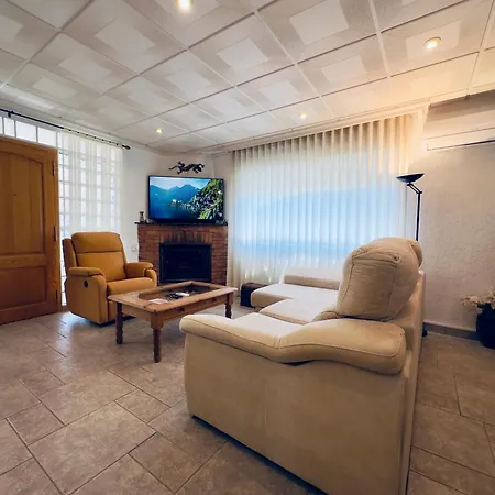 Acogedor Con Jardin Perfecto Familias Vakantiehuis