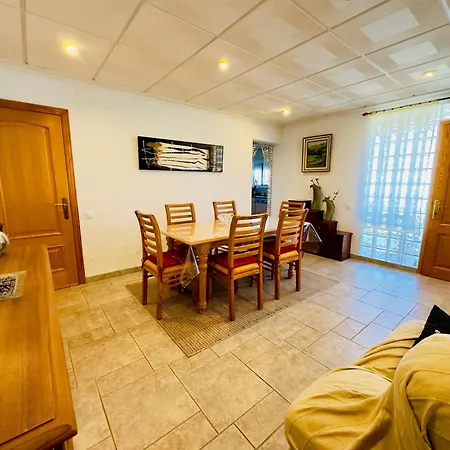 Acogedor Con Jardin Perfecto Familias Vakantiehuis *